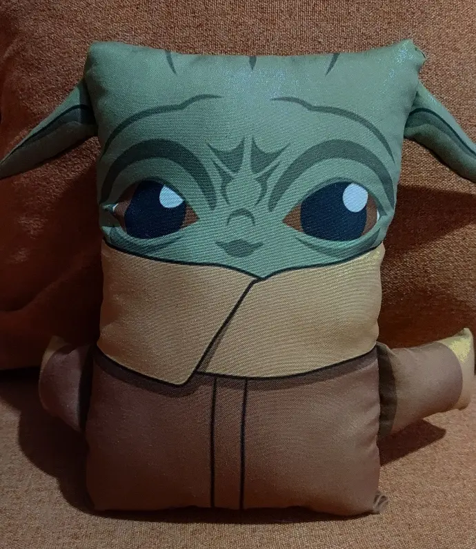 Cojín Decorativo Grogu (The Mandalorian)