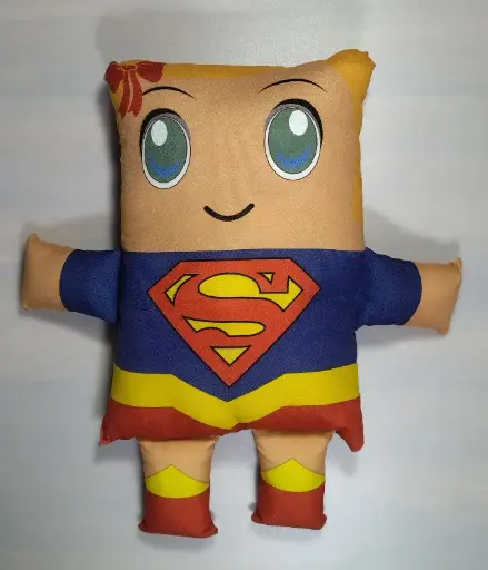 Cojín Decorativo Tipo Peluche Super Chica